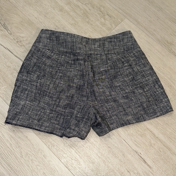 Ann Taylor Gray Linen Shorts - Classic Summer Style, SIze 00 - Picture 5 of 10